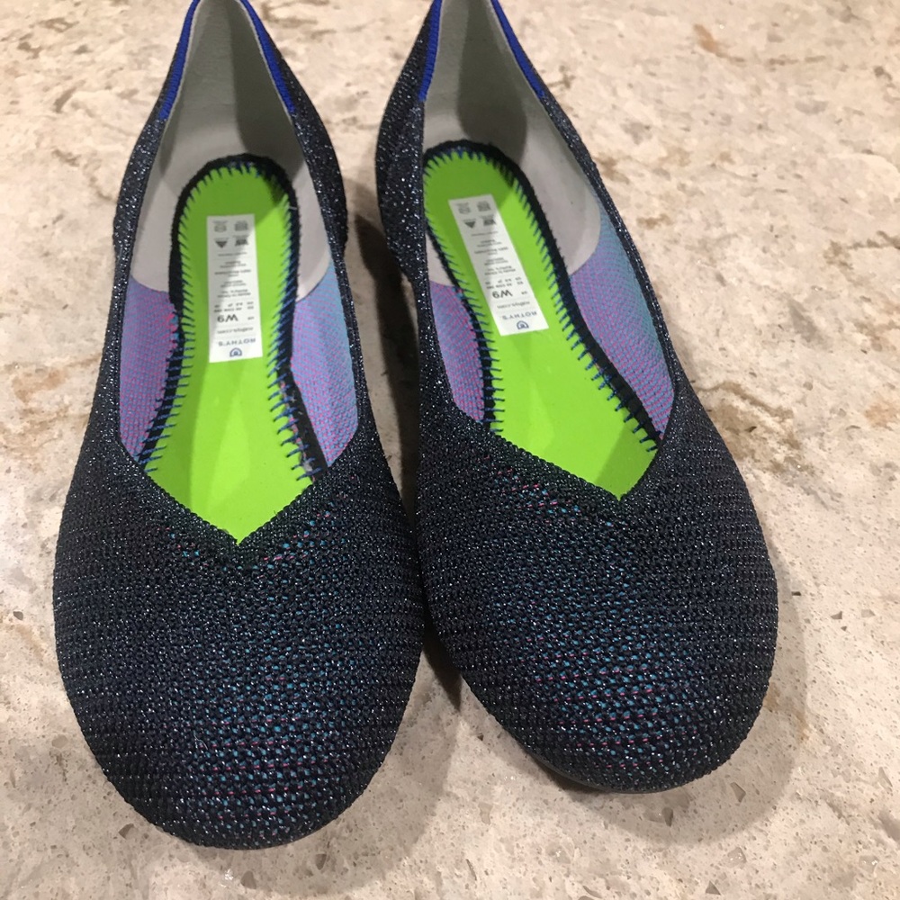 SOLD Rothy’s Metallic Lattice Stitch Flats, size 9